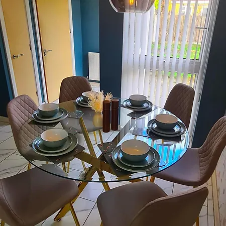 3 Bed House Etihad Stadium, Coop Live Private Parking With Optional Hot Tub Mánchester Exterior foto